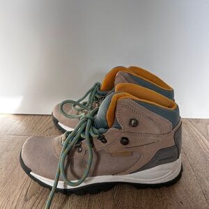 Women’s Columbia Hiking Boots